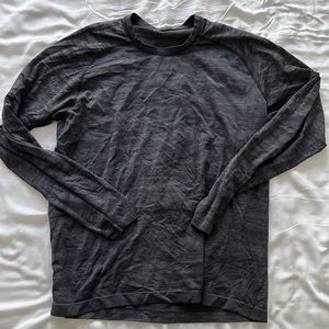 (3) Lululemon XL Grey Camo Metal Vent Longsleeve